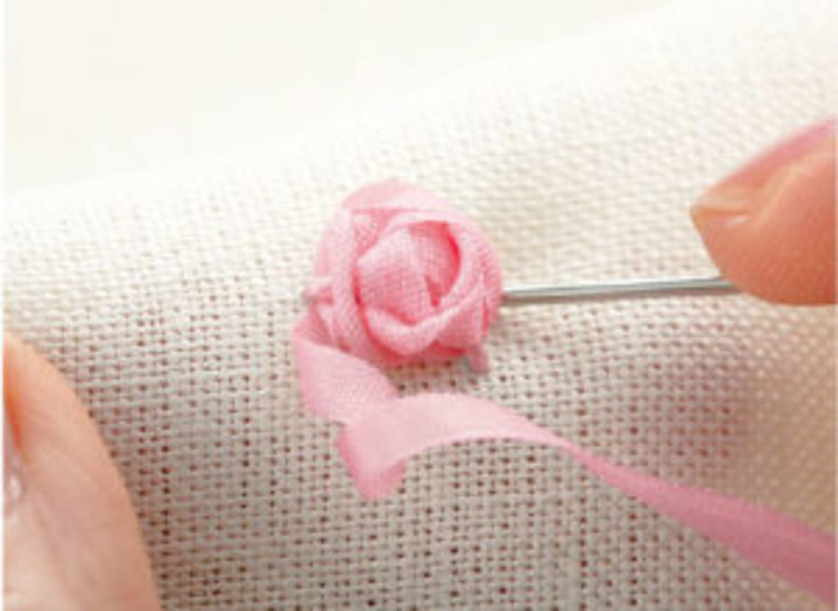 tuto rose point d'araignée broderie au ruban