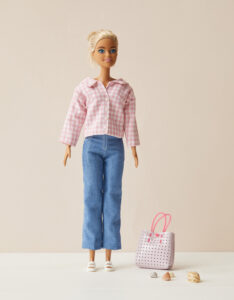 coudre des habits de barbie (poupée mannequin)