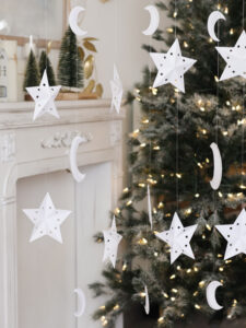 décoration de Noël à fabriquer en papier suspensions